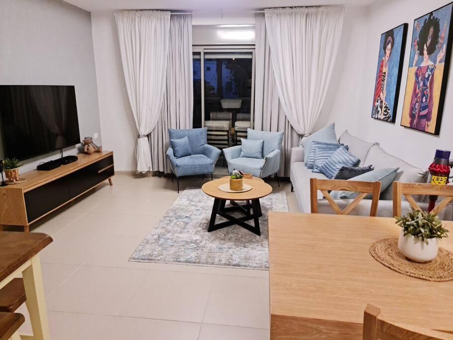 מרחק נגיעה בתקווה Apartment Petach Tikva Exterior photo